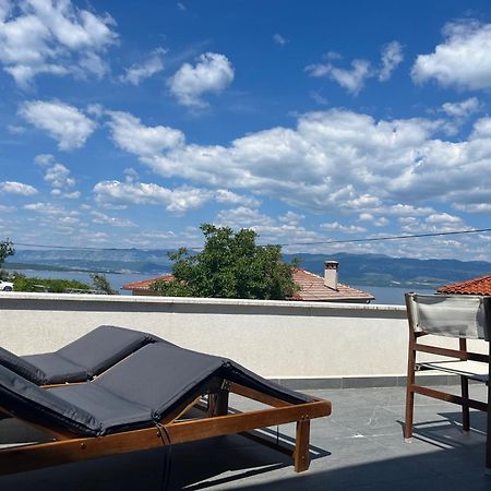 Apartment Arte Vrbnik Bagian luar foto