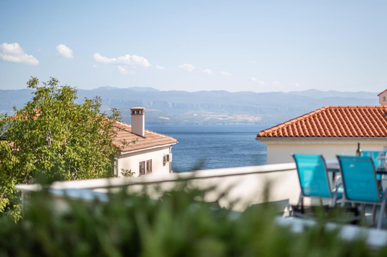 Apartment Arte Vrbnik Bagian luar foto