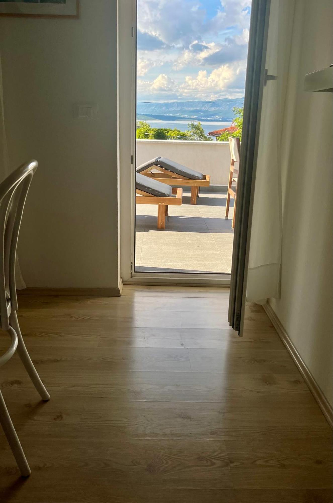 Apartment Arte Vrbnik Bagian luar foto